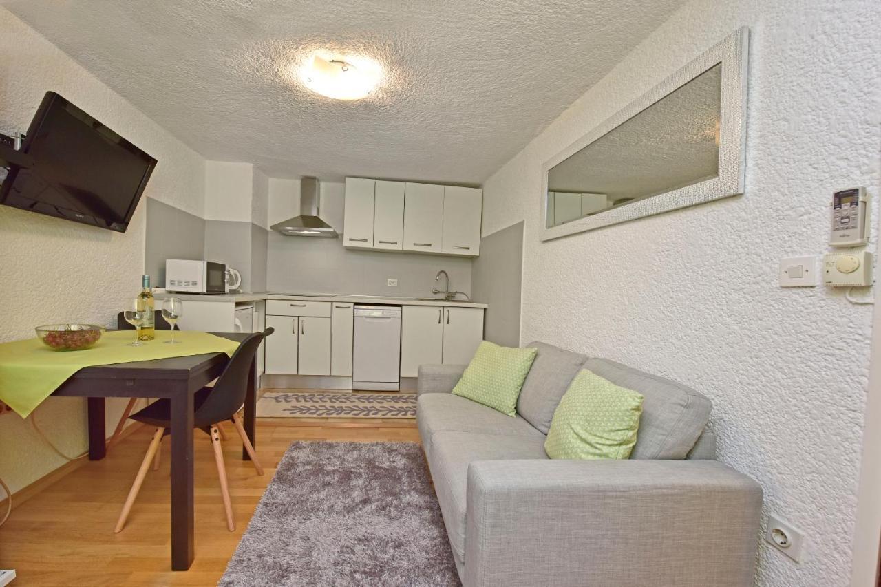 Apartment Corta City-Centre Пореч Экстерьер фото